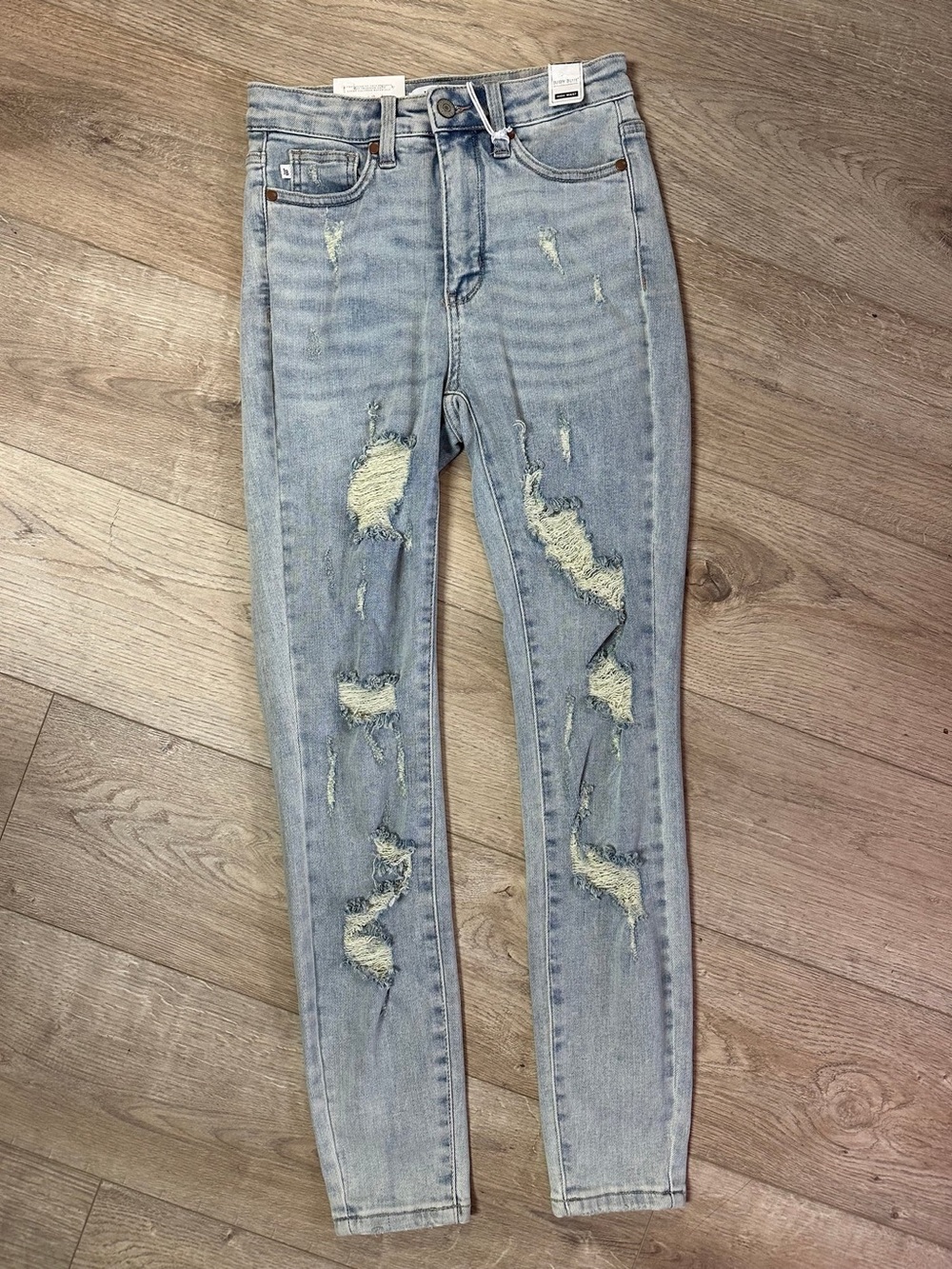 Judy Blue Light Wash Distressed Skinny Jeans